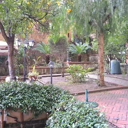 Guest house Cotto E Arancia Naples